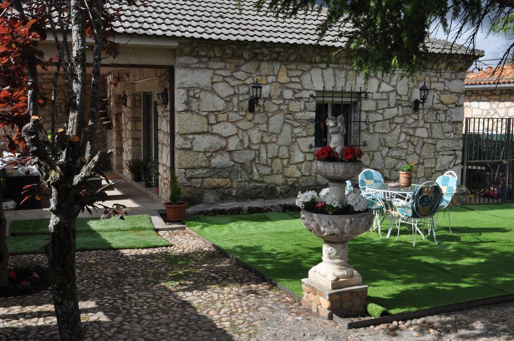 Casa Rural Pedraza Exterior photo