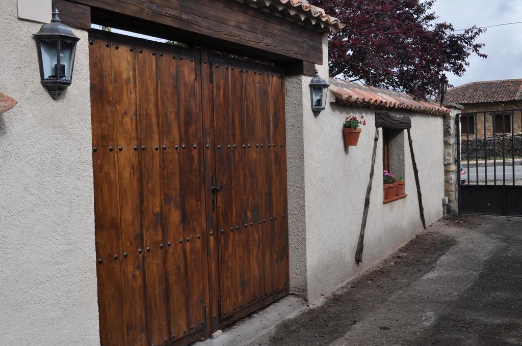 Casa Rural Pedraza Exterior photo
